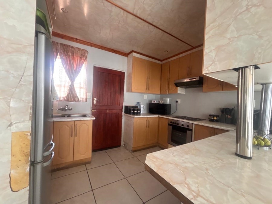 To Let 3 Bedroom Property for Rent in Mandela View Free State